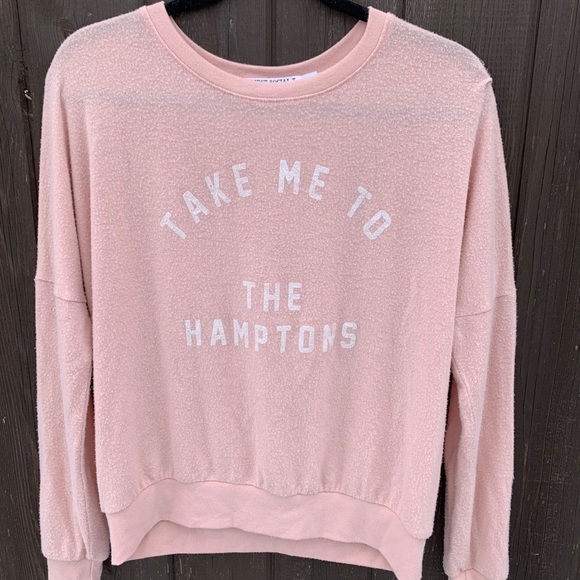 “Take me to the Hamptons” long sleeve sweatshirt🤍 - Picture 1 of 5